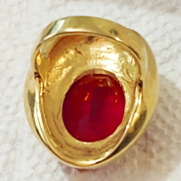 Vintage 1980s Oversized Gold, Ruby & Diamond Cocktail Ring-7 - Picture 5 of 7